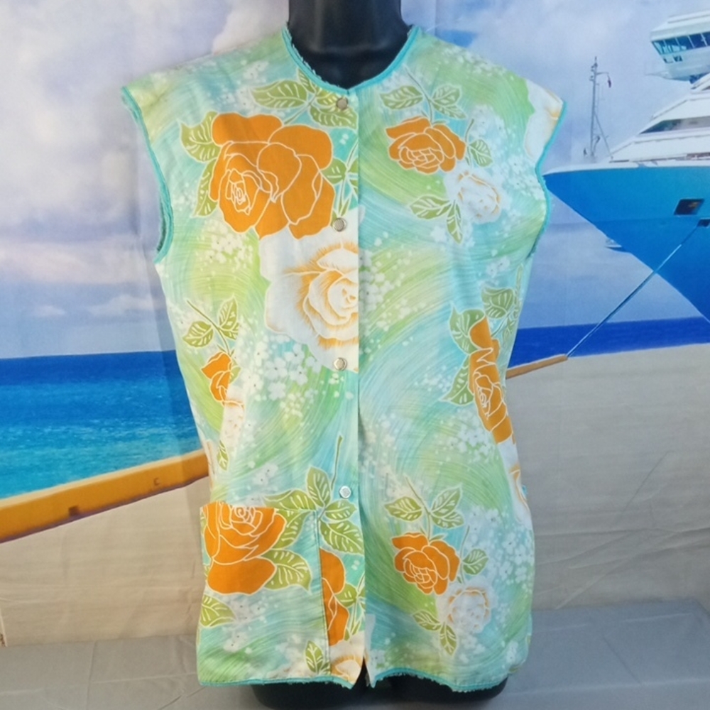 🗝️ Vintage Floral Sleeveless Top